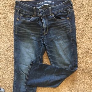 American Eagle Artist Crop dark wash capris